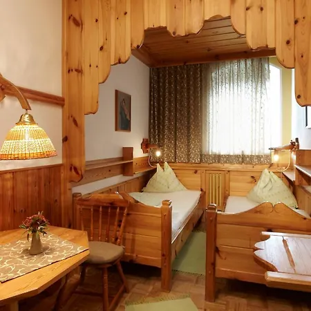 Biolandhaus Arche 3*
