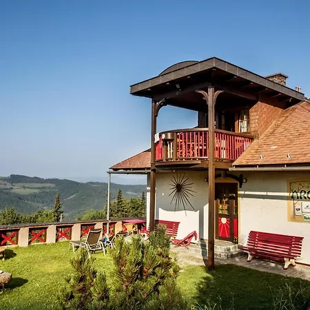 Biolandhaus Arche 3*