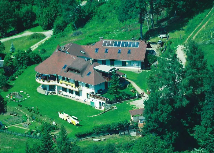 Biolandhaus Arche 3*