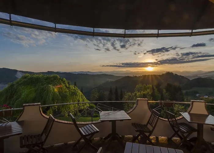 Biolandhaus Arche 3*